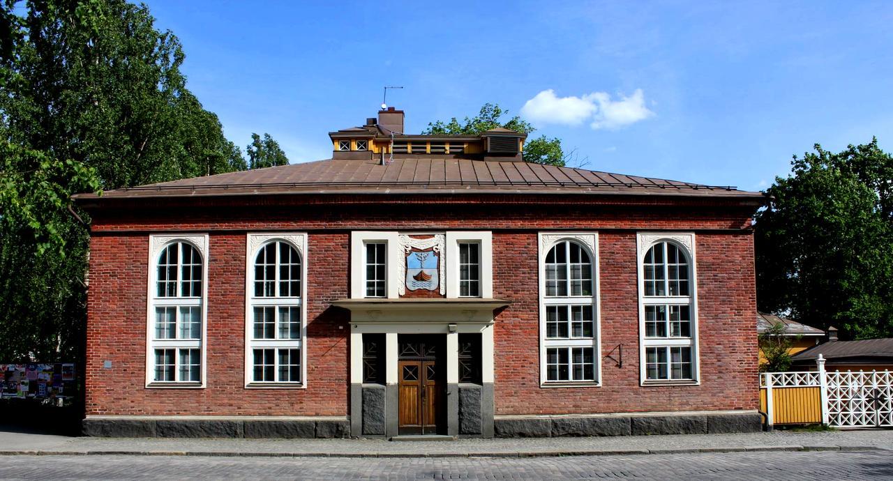 The Local Culture Hostel & Cafe Jyväskylä Extérieur photo